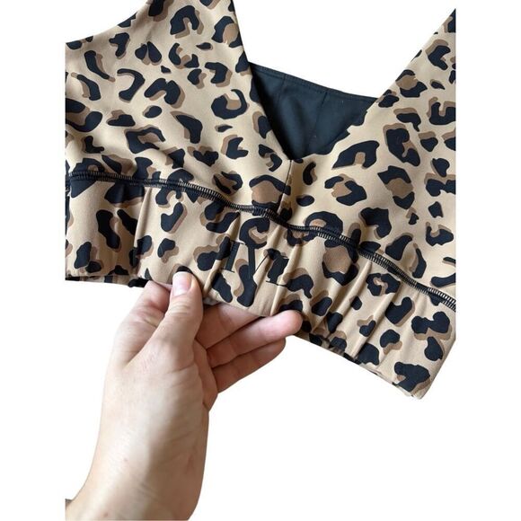 IVL Collective Into The Wild Power Sports Bra Leopard Print Size 6 Tan - Picture 6 of 6